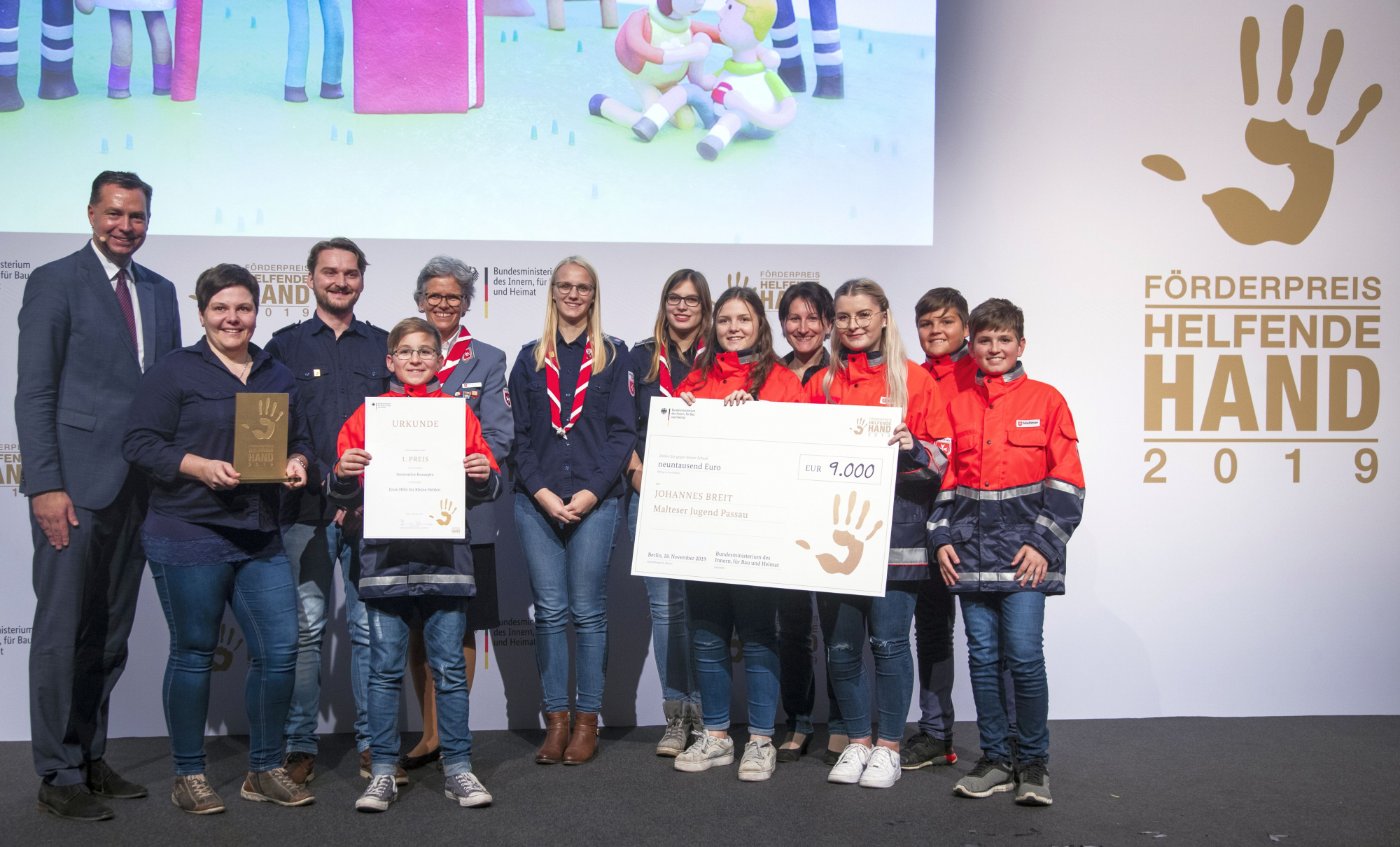191122_Helfende-Hand_Preisverleihung_Gruppe