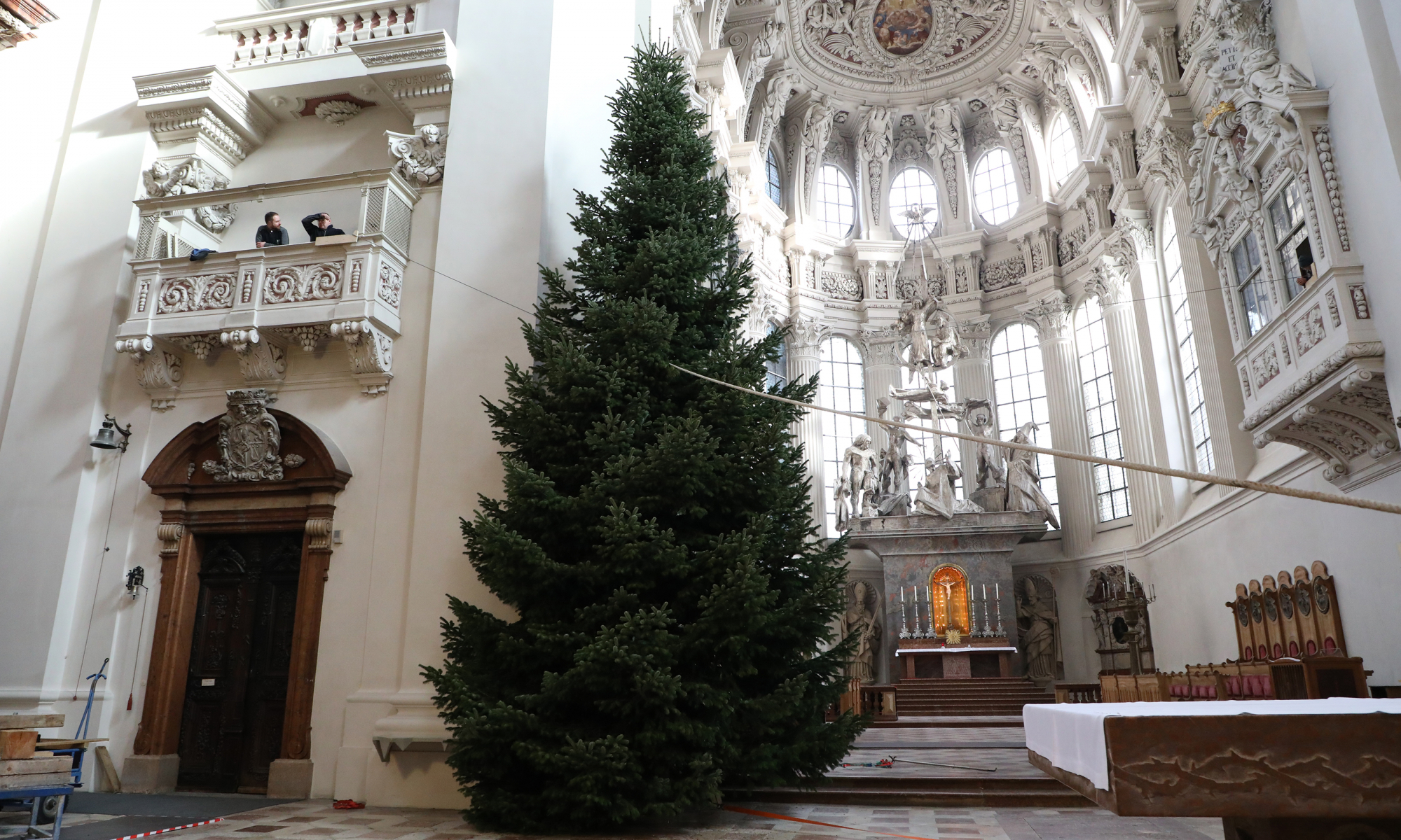 191216 Christbaumaufstellen Dom foto7 SH