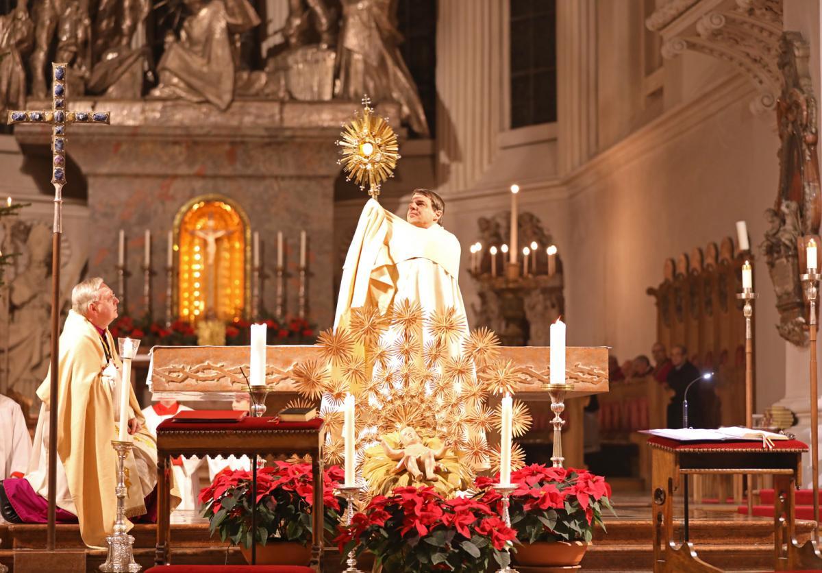 Pontifikalandachtsilvester 1Hp