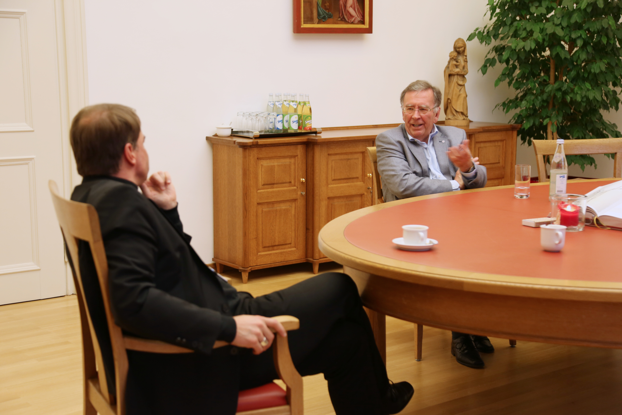 201112 Bischof Missbrauchsopfer