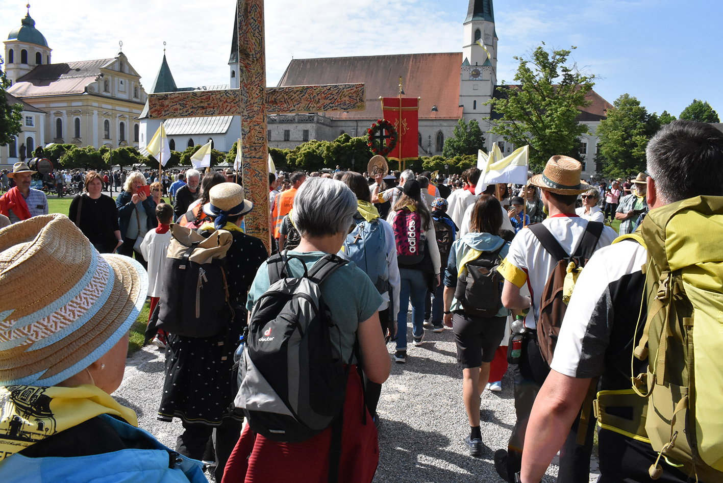 2023 05 29 pb alb pfingstwallfahrt regensburg1