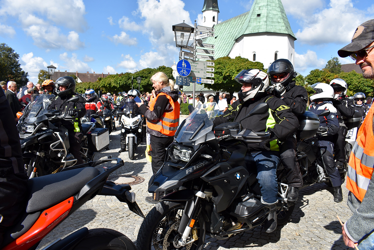 2023 09 25 pb alb biker wallfahrt1