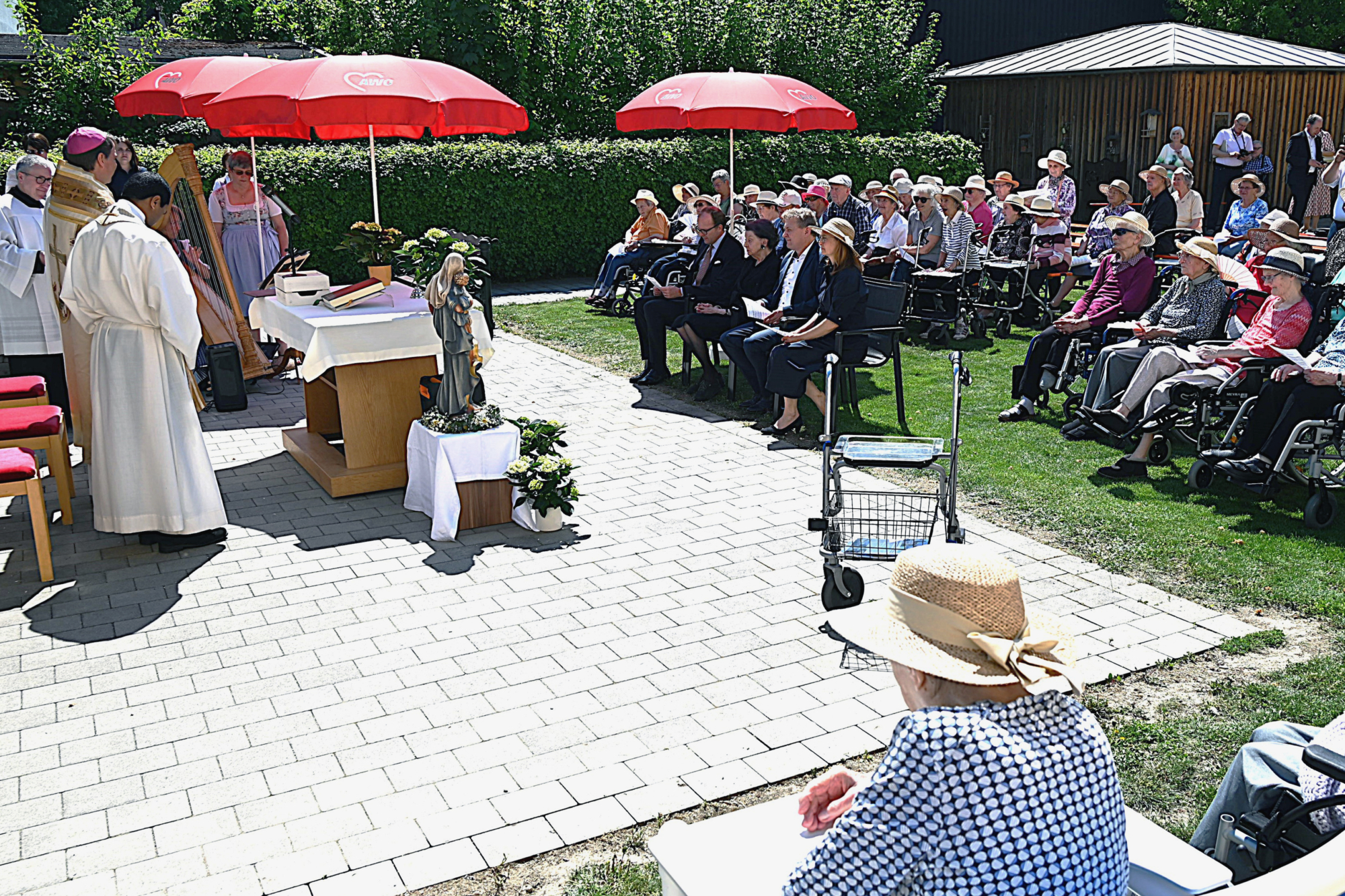 250506 Bischofsbesuch Eichendorf Foto2