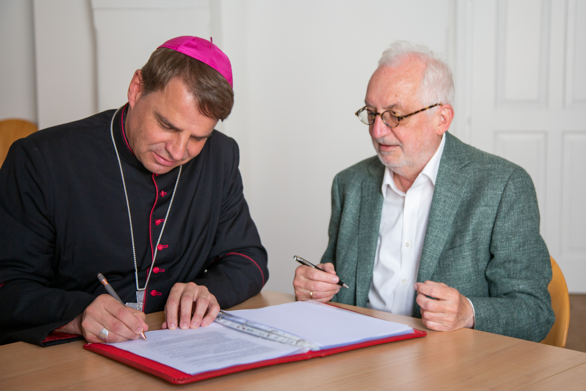 Bischof Oster und Prof Pollak