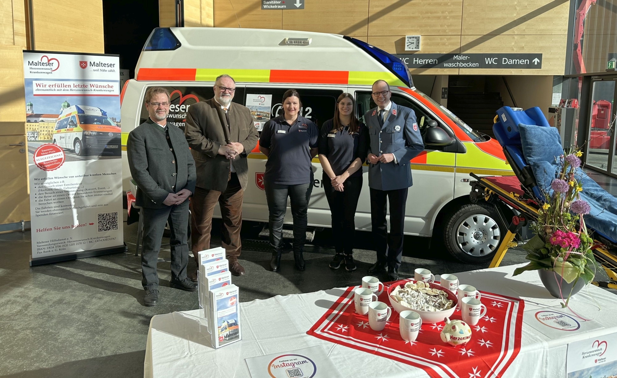 Fruehjahrsausstellung Herzenswunsch Krankenwagen