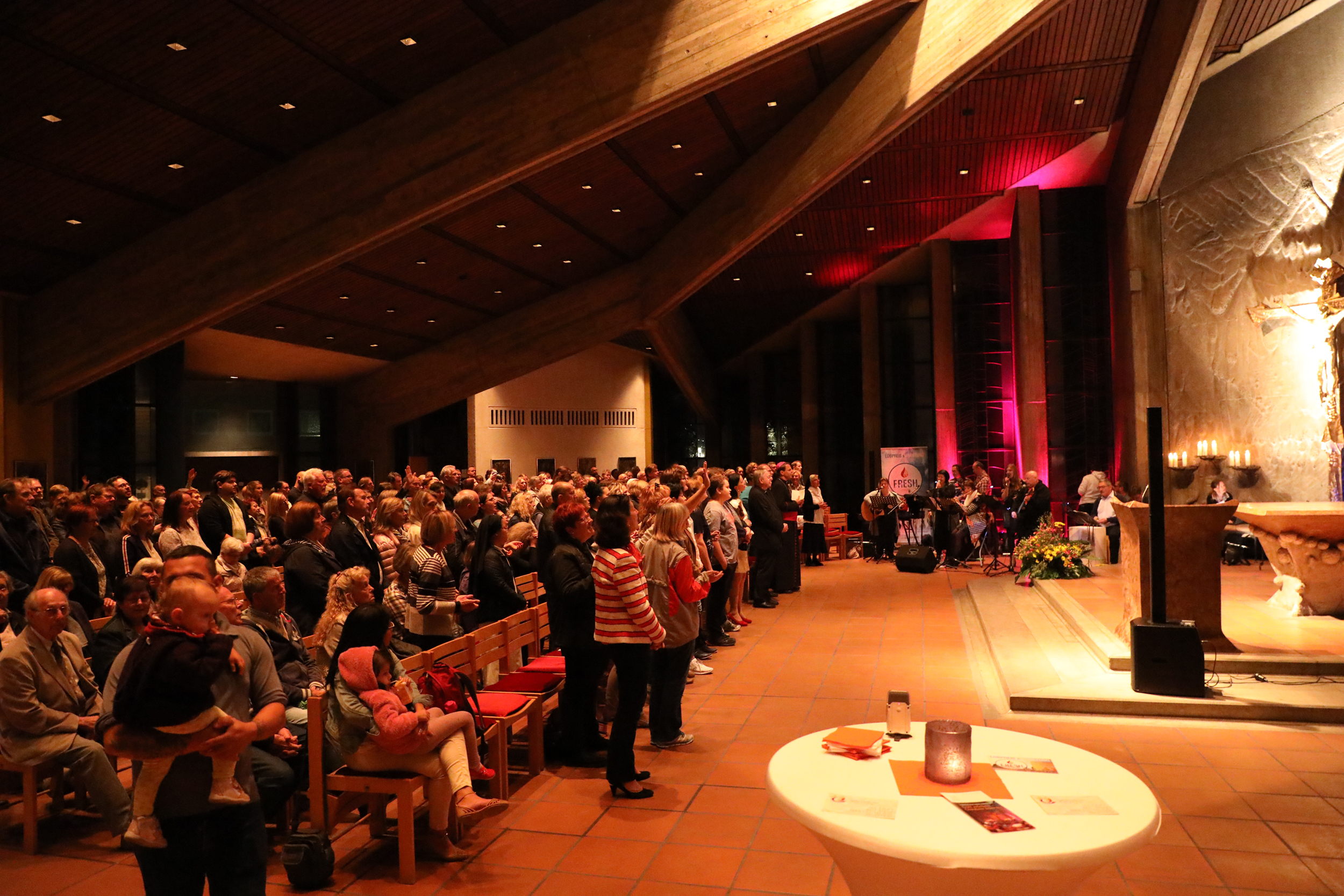 2018_09_News_Lobpreiskirche1 Hp