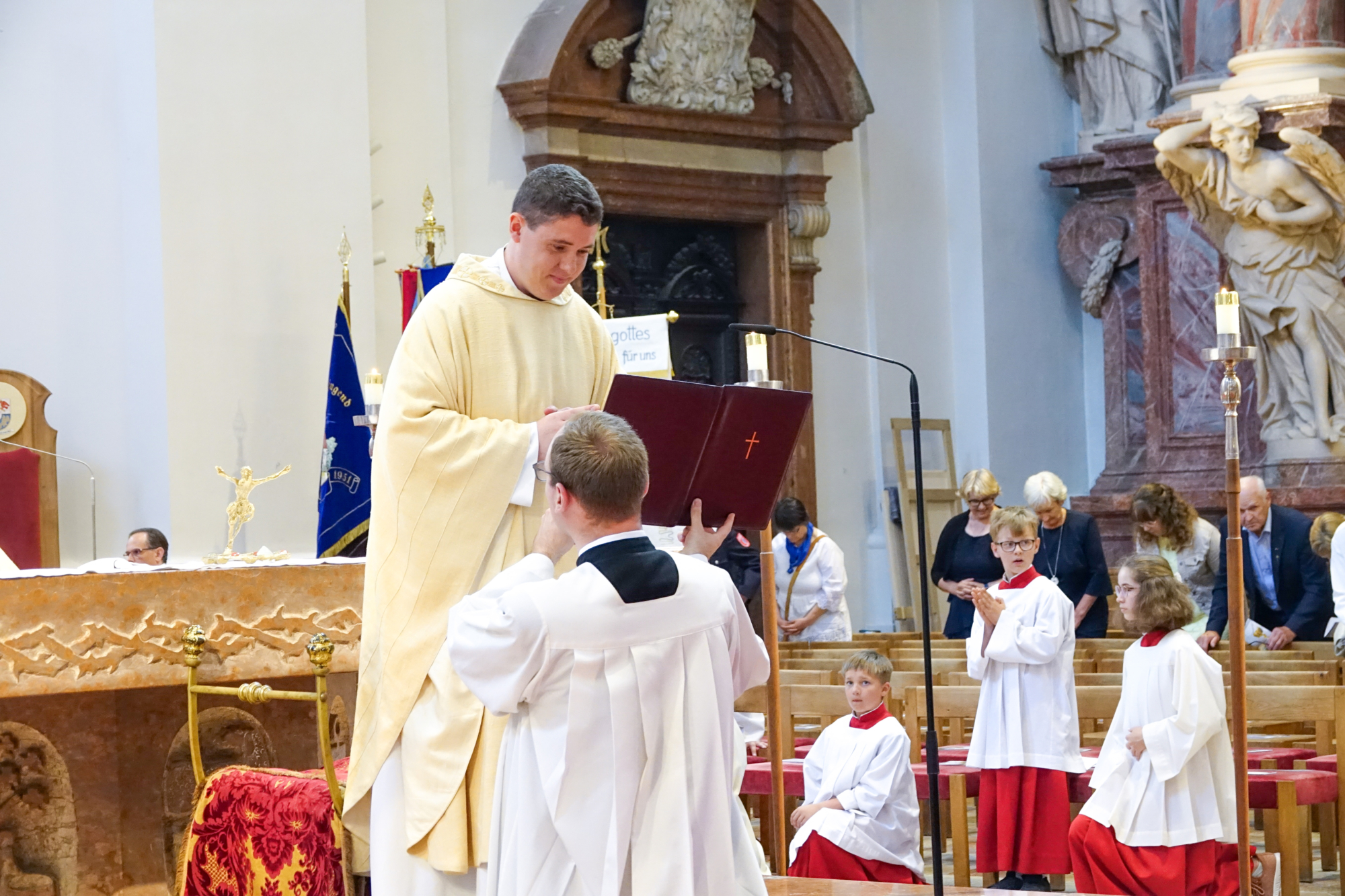 Priesterweihe32
