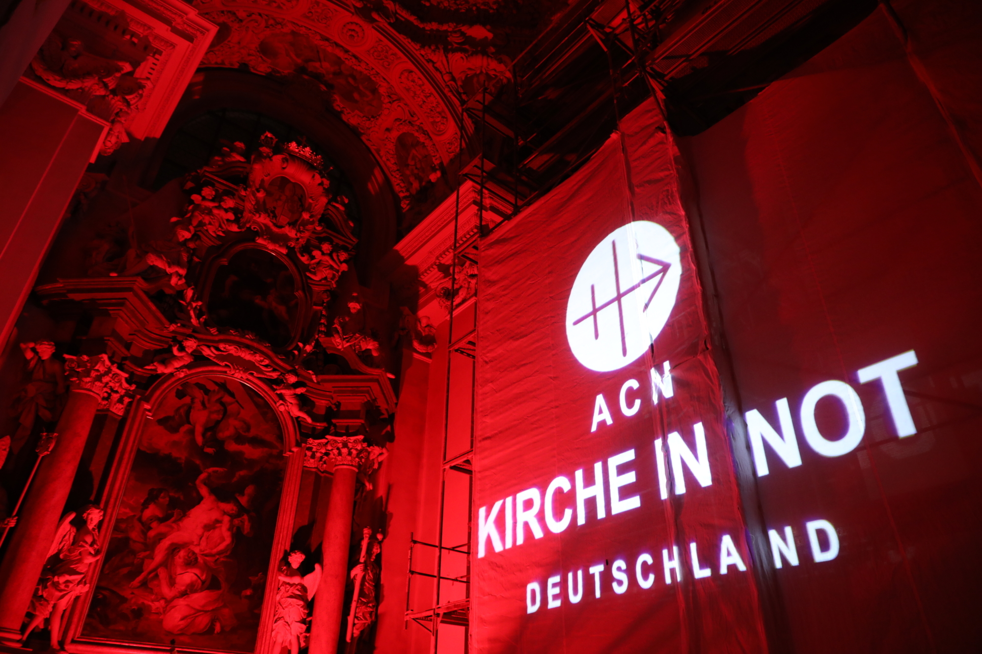 Red Wednesday im Passauer Dom
