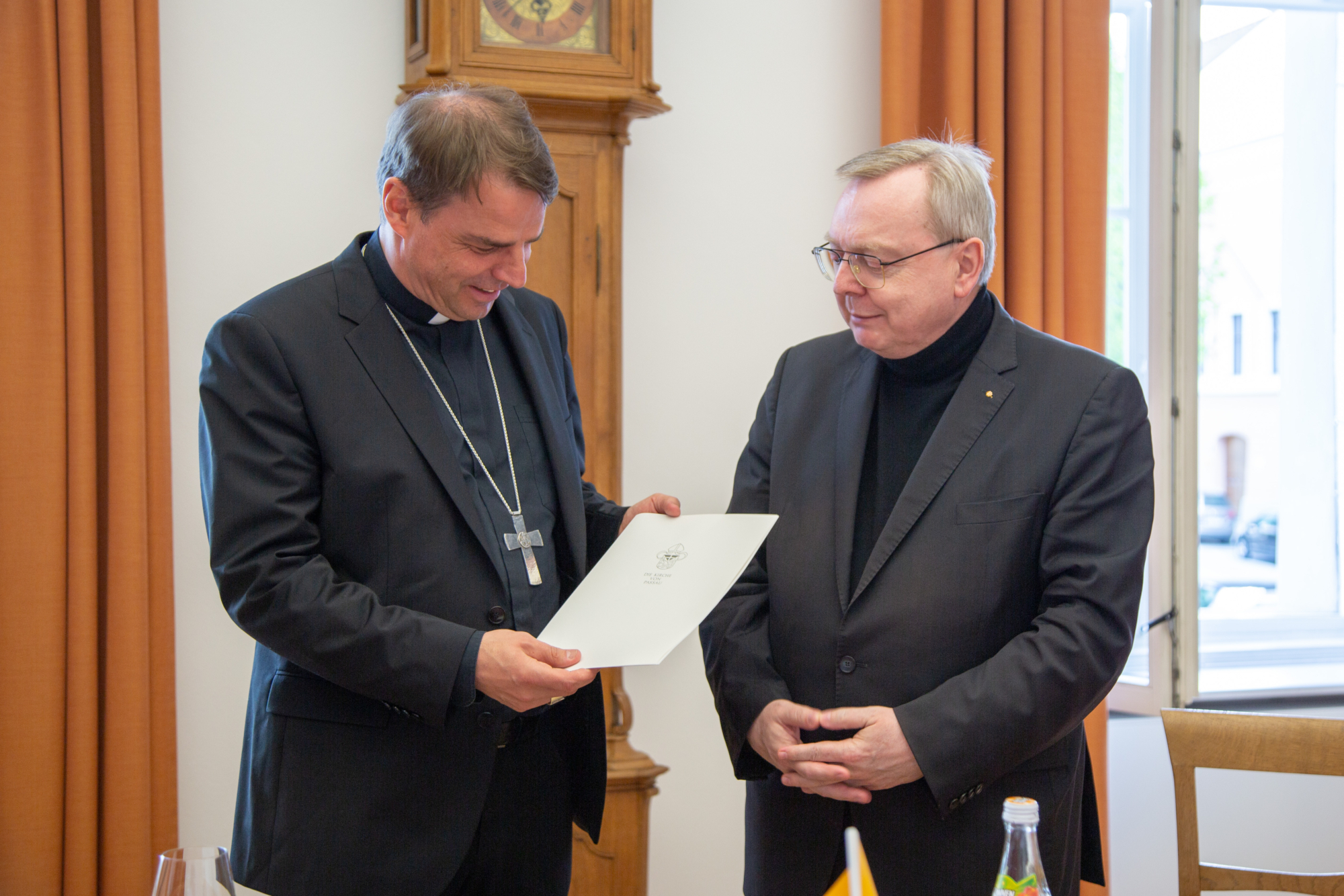Ubergabe des Weltweiten Syondalen Wegs Passau Susanne Schmidt 4