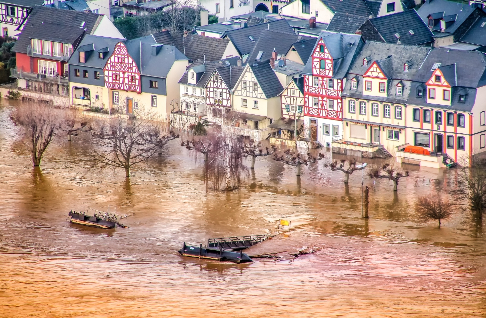 High water 3291249 Foto analogicus Pixabay