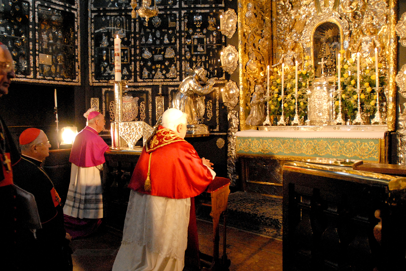 2023 01 02 pb alb papst benedikt in der gnadenkapelle altoetting