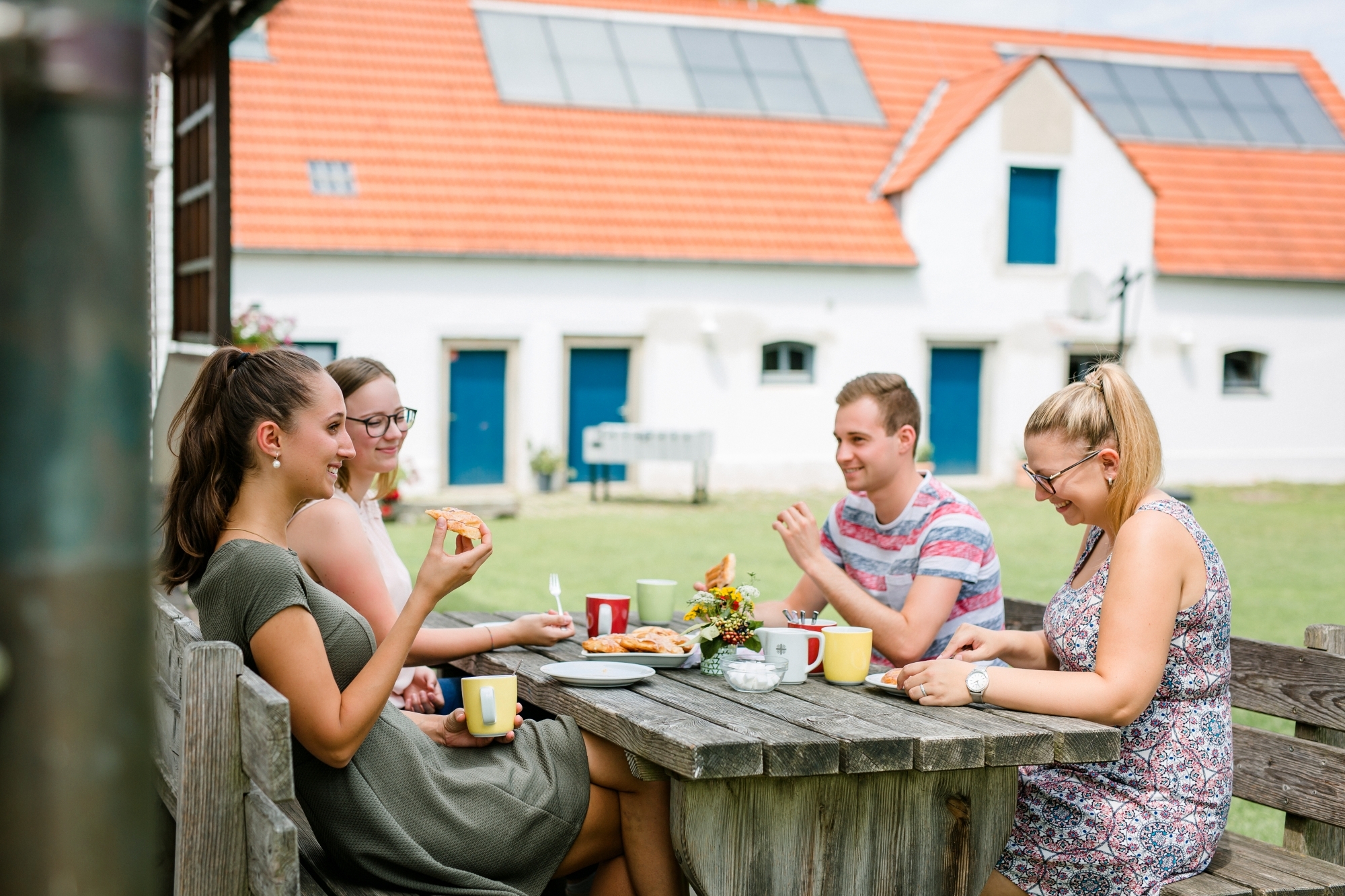 Jugendhaus Dornach Sitzganituren