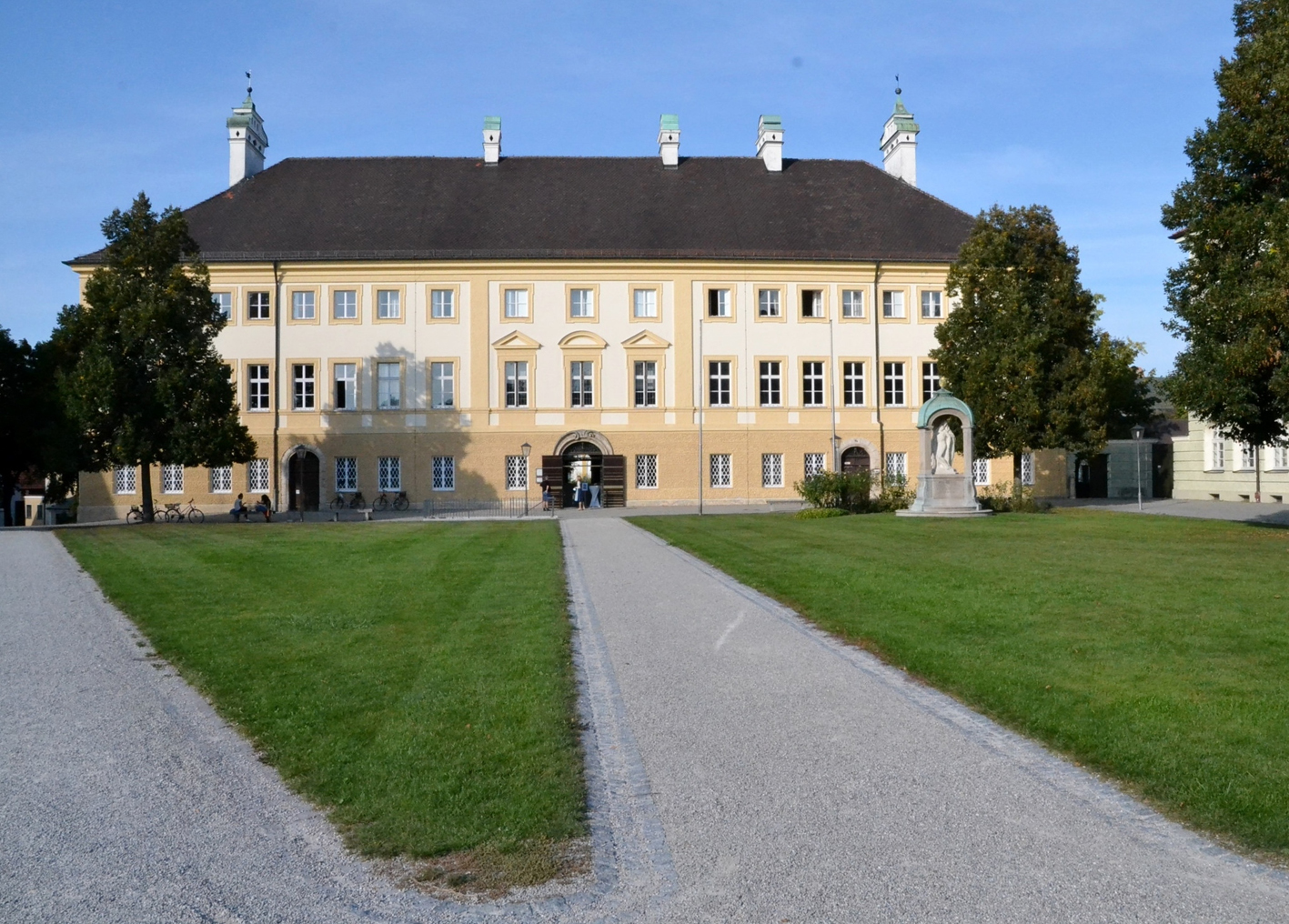 2020 09 28 aoelfb altoetting haus papst benedikt XVI