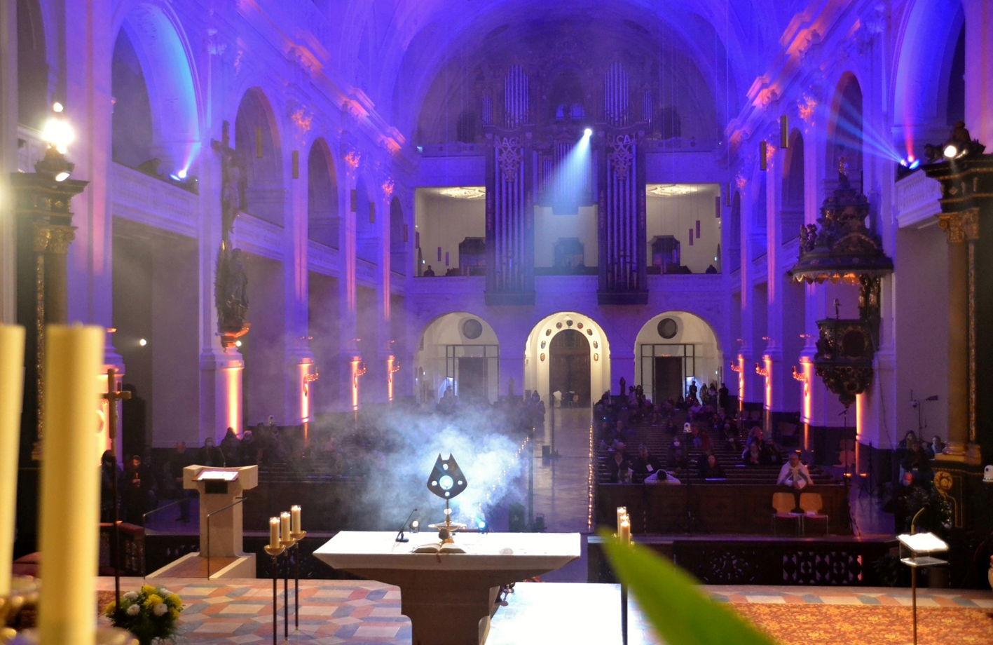 2020 11 22 aoelfb koenigsfest eucharistische anbetung3