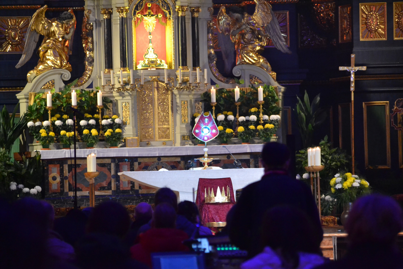 2020 11 22 aoelfb koenigsfest eucharistische anbetung5