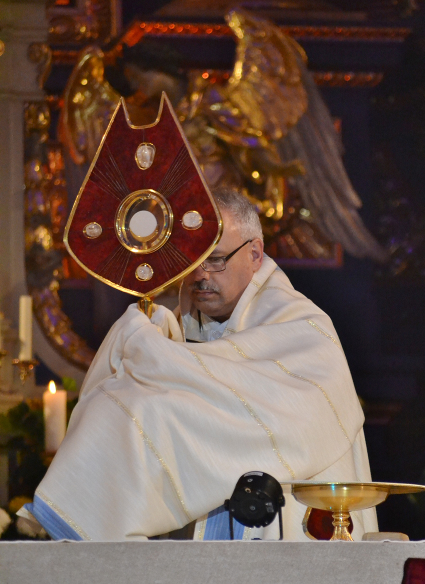 2020 11 22 aoelfb koenigsfest schlusssegen praelat klaus metzl