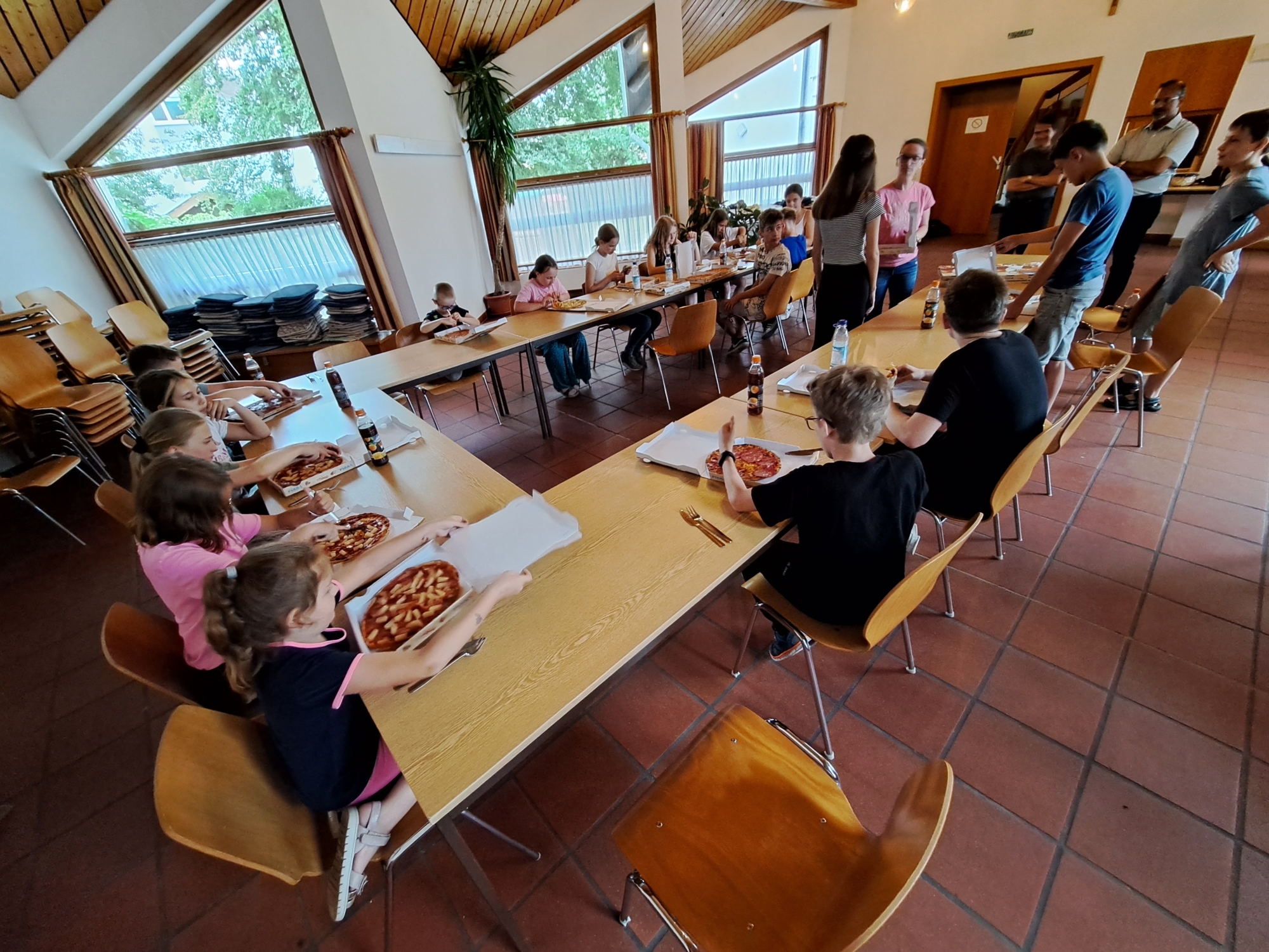2023 06 23 Ministranten Eichendorf Pizzaessen 13