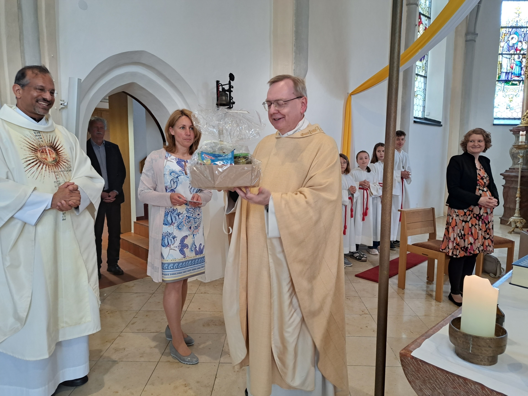 20230521 Visitation Abschluss Godie Stehempfang UA 83