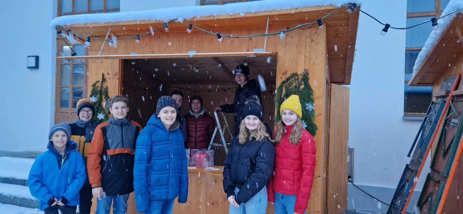 202312xx Christkindlmarkt Eichendorf Ministranten Aktion Magdalena Brunner 2