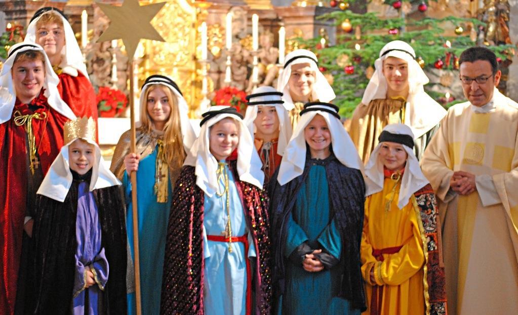 2023 Nikolaus AZ