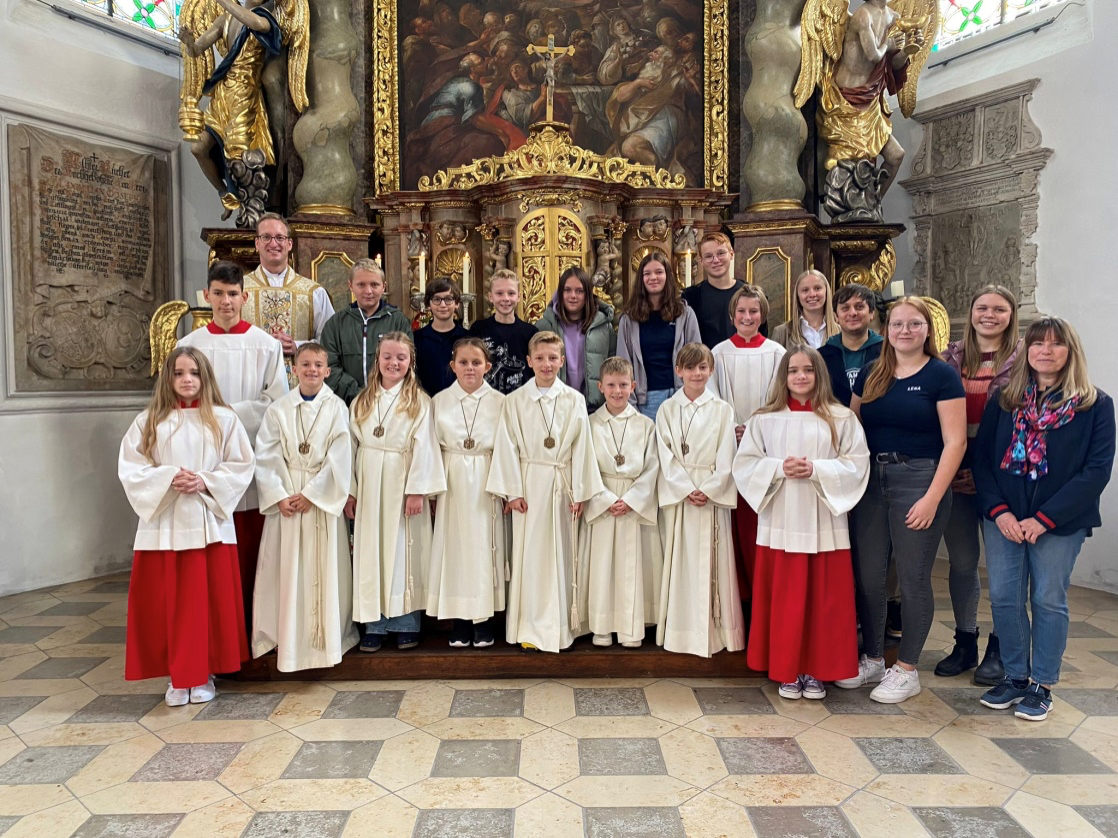 221029 Ministrantenaufnahme Neukirchen c Geier