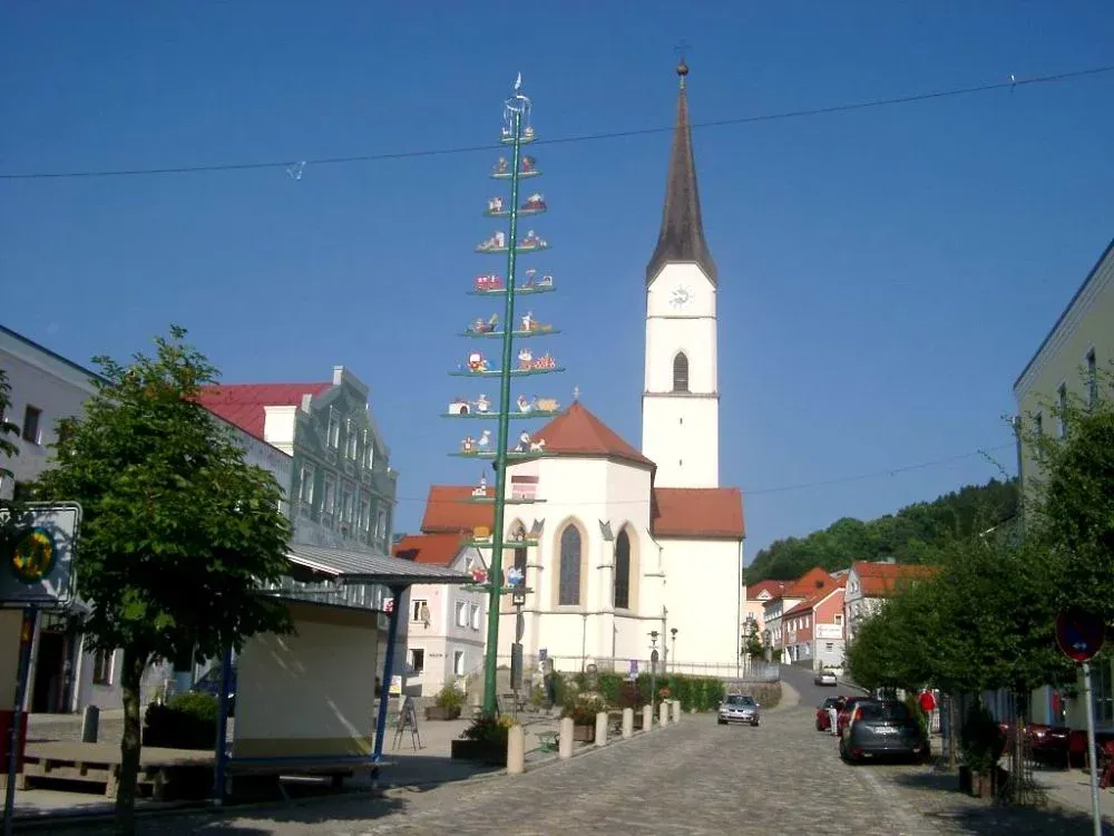 Pfarrkirche schoenberg jpg
