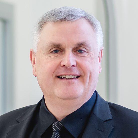 Dr. Michael Bär